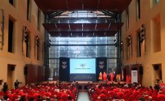 Il ringraziamento della Pubblica ai volontari