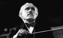 Dove la musica parla tutto il resto è silenzio